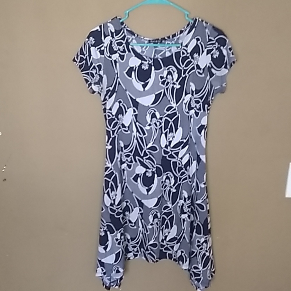 Dark blue / white above the knees LA Dress👗